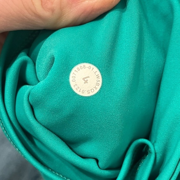 Lululemon Fast and Free High-Rise Tight 25" in Maldives Green - size 4 - Picture 4 of 5